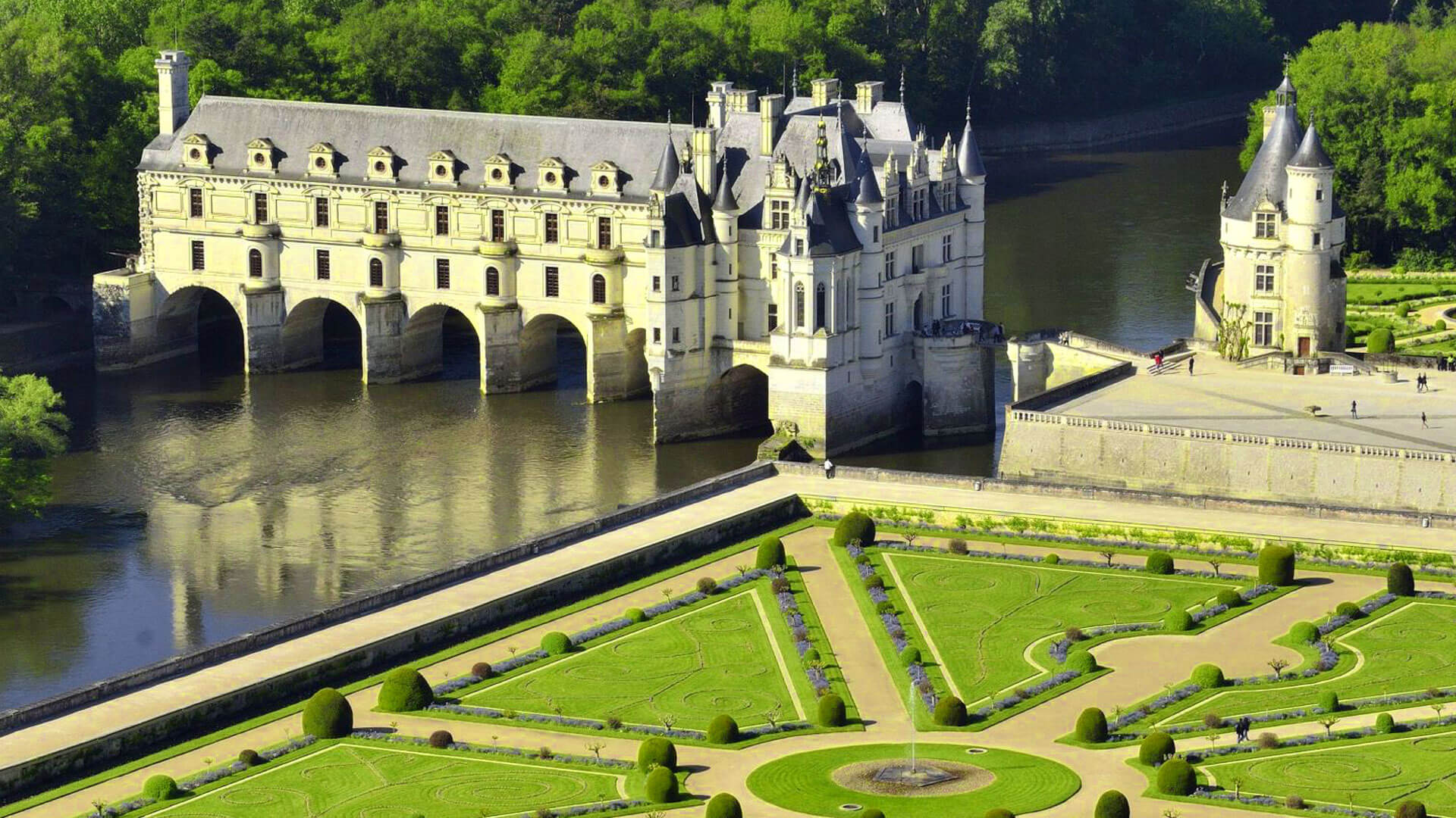 Замок Шенонсо в Франции